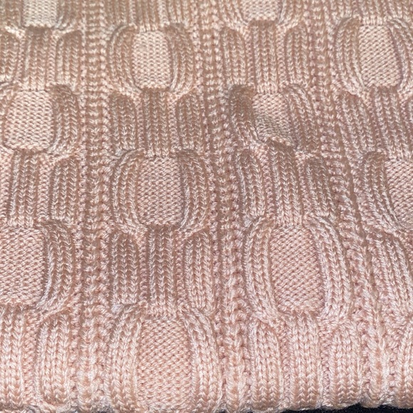 Calvin Klein pink cable knit recycled polyester scarf - Picture 5 of 6